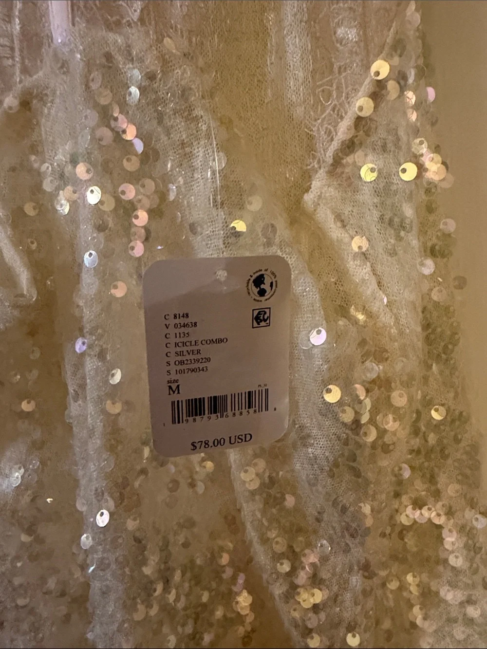 Free People dazzle dancefloor
